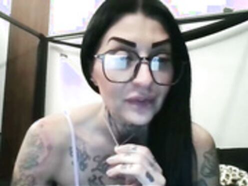 VyxaraNoire first stream on MFC (New model)