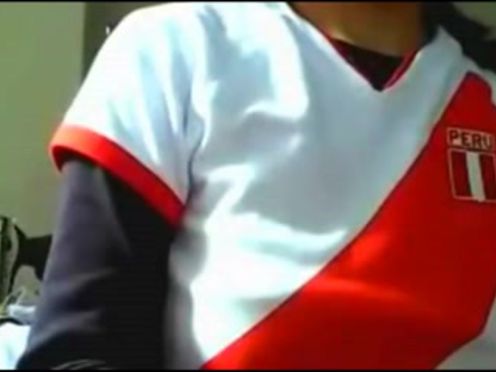 Chica Se masturba En Cyber Viendo