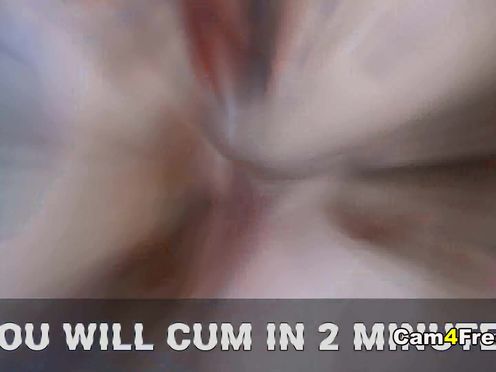 Tattoed Babe ing Her Pussy With Dildo